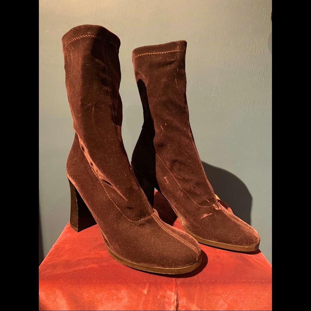 BCBG 90s Brown Velvet Booties
